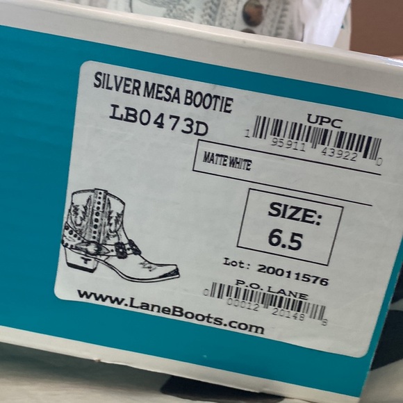 Lane Silver Mesa Bootie - white - Picture 8 of 10